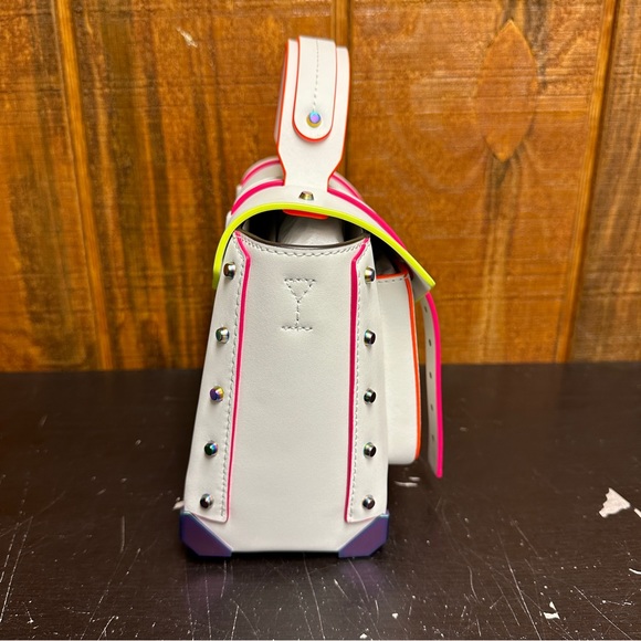 MICHAEL KORS Manhattan Medium Contrast-Trim Leather Satchel - Picture 7 of 13